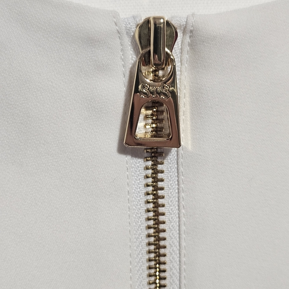 Sail to Sable Elegant Crisp White Bell Sleeve Midi Dress Gold Accents Size 10 - Picture 7 of 9